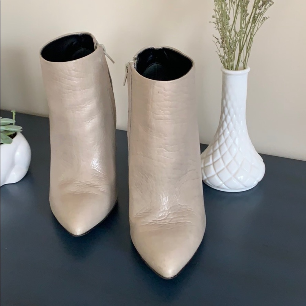 Aldo grey leather high heel booties size 7.5